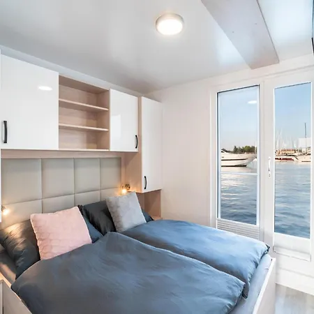 Dream Houseboat With Sea View And Hot Tub 3*