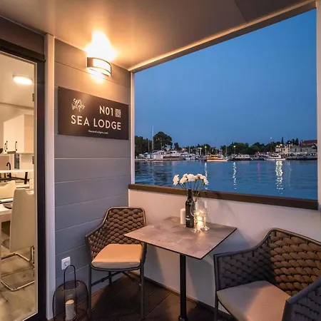 Dream Houseboat With Sea View And Hot Tub 3*