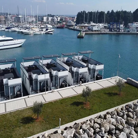 Botel Dream Houseboat With Sea View And Hot Tub 3*