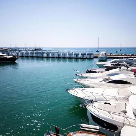 Dream Houseboat With Sea View And Hot Tub Botel Novigrad Istria