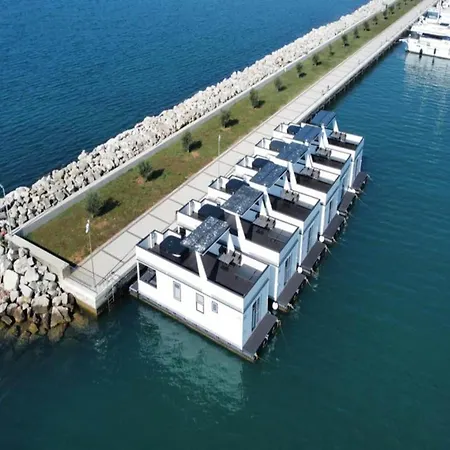 Dream Houseboat With Sea View And Hot Tub