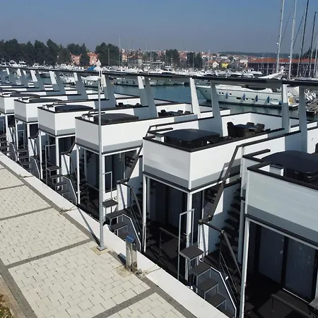 Botel Dream Houseboat With Sea View And Hot Tub 3*